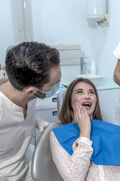Best Broken Tooth Emergency  in Shafer, MN